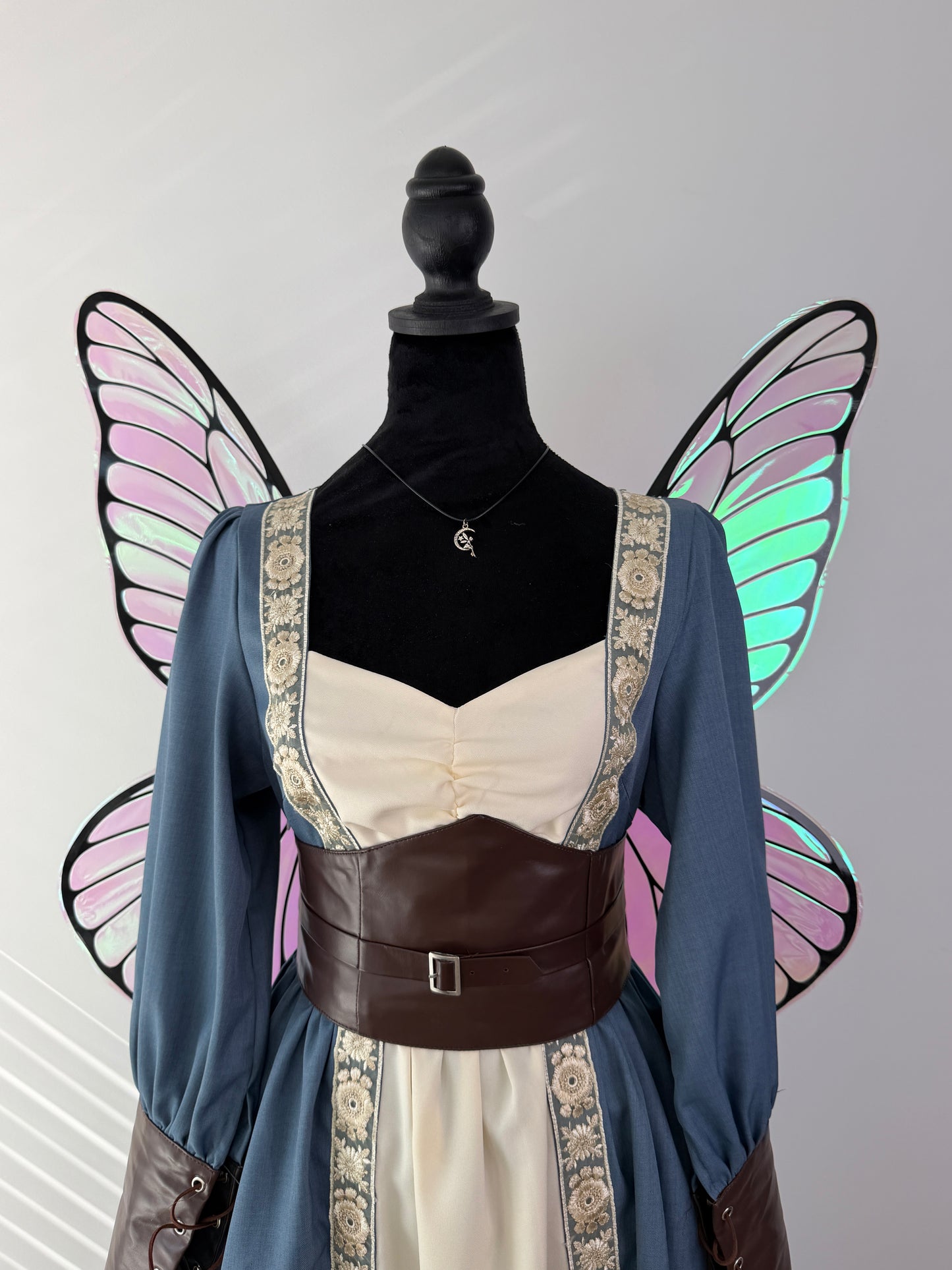 Handcrafted fairy wings made in Virginia for Renaissance Faire, cosplay and woodland weddings.